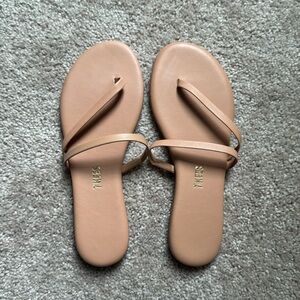 TKEES nude sandal size 6
